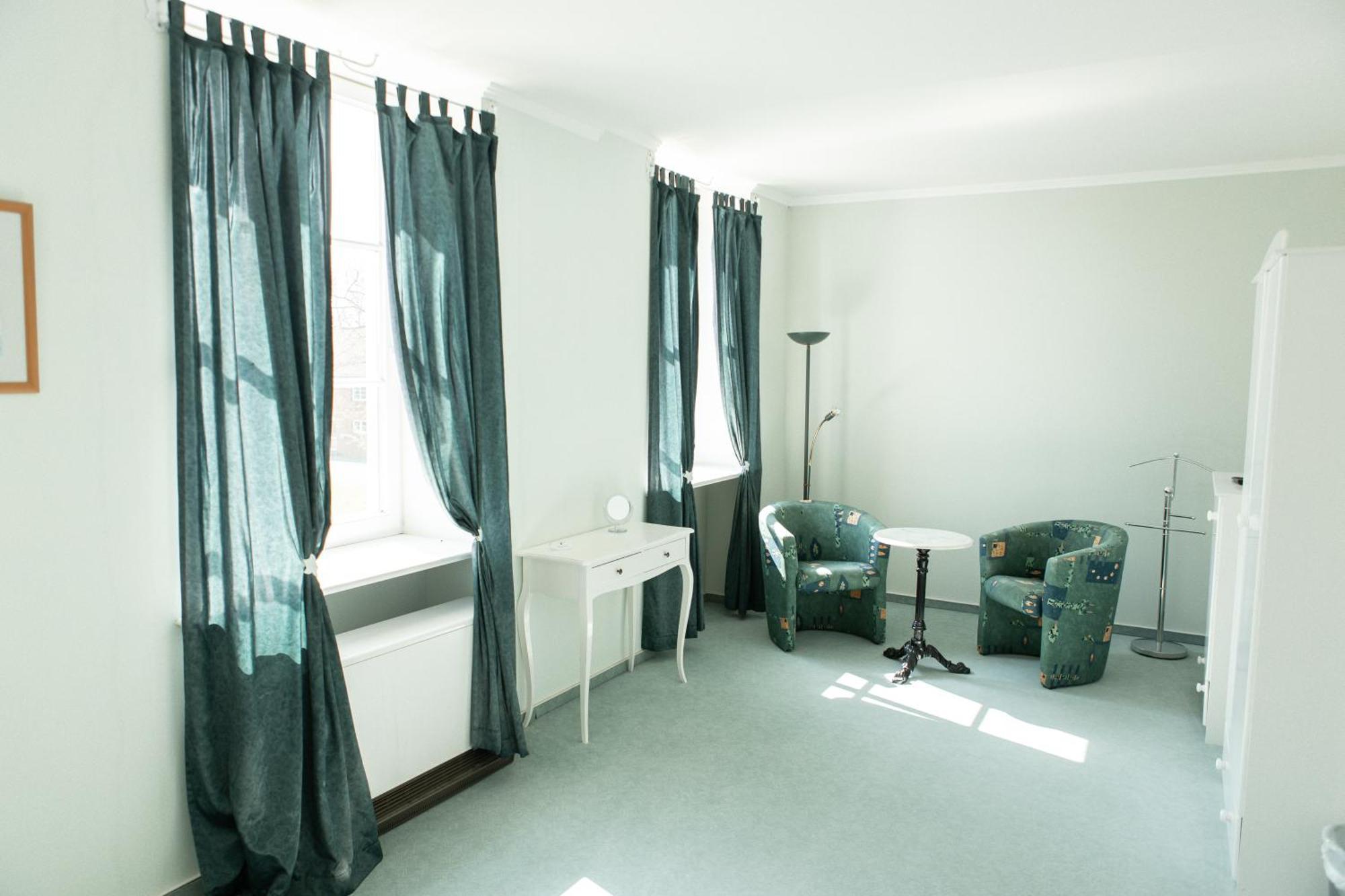 Boutique Hotel Gut Tribbevitz Neuenkirchen auf Rugen Exterior photo